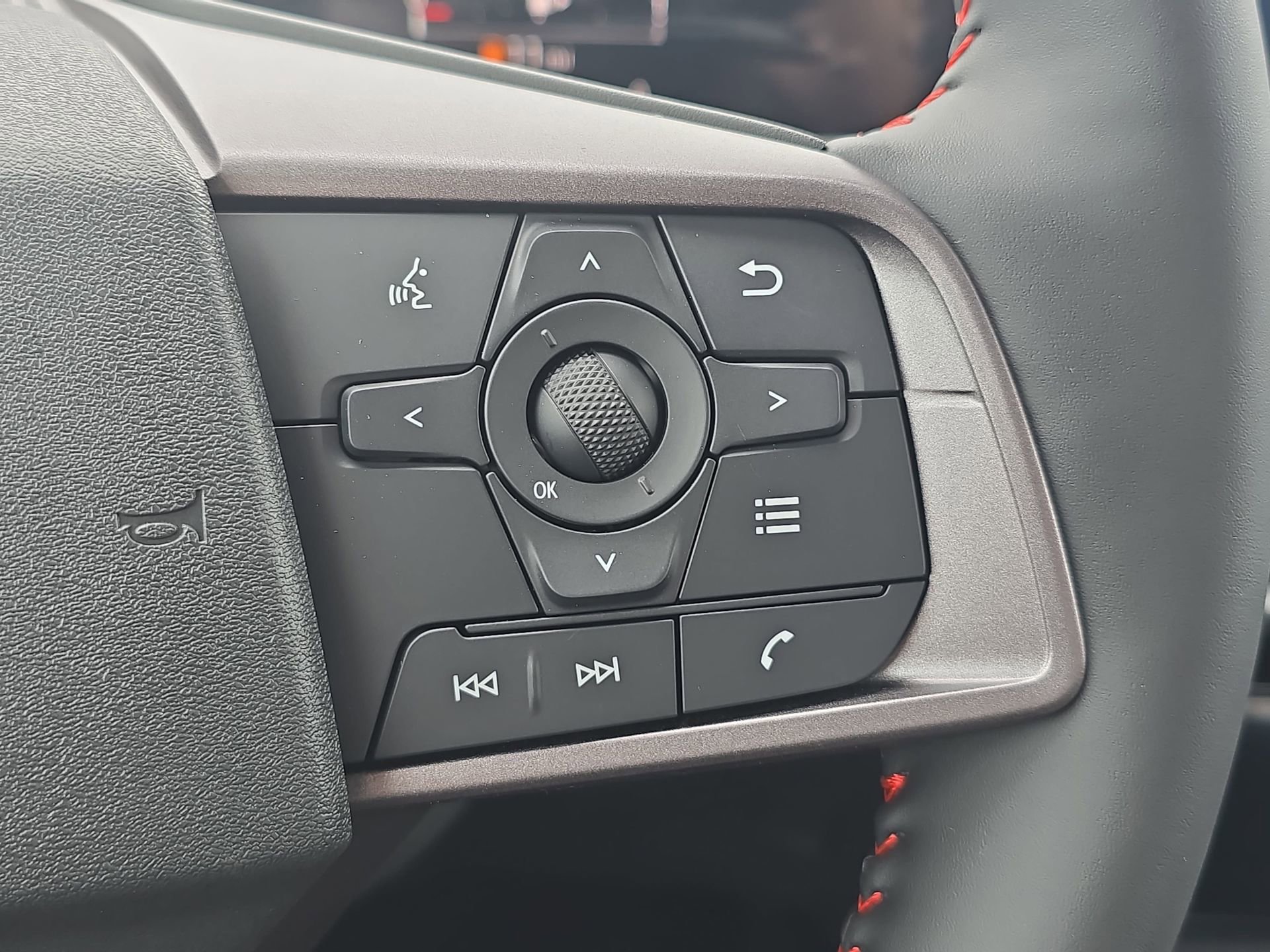 New 2026 Nissan Sentra SR w/ SR Premium Package FWD image 17