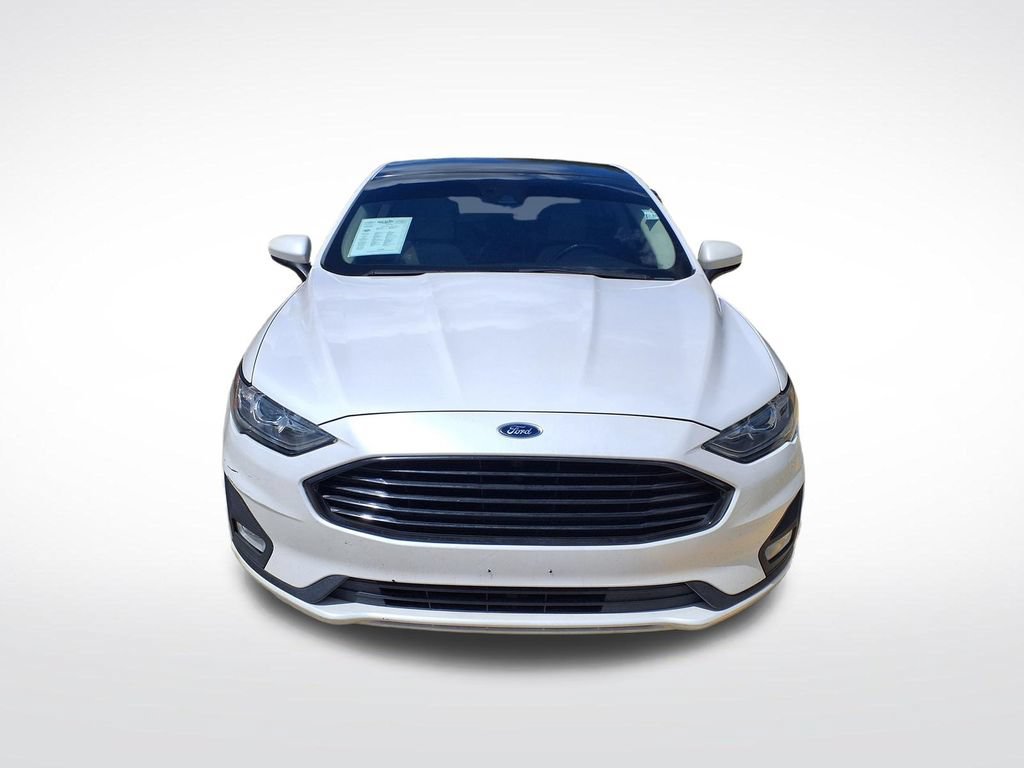 Used 2019 Ford Fusion SE w/ Equipment Group 151A FWD image 2
