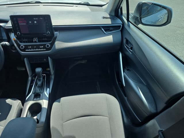 Used 2022 Toyota Corolla Cross LE AWD/4WD image 14