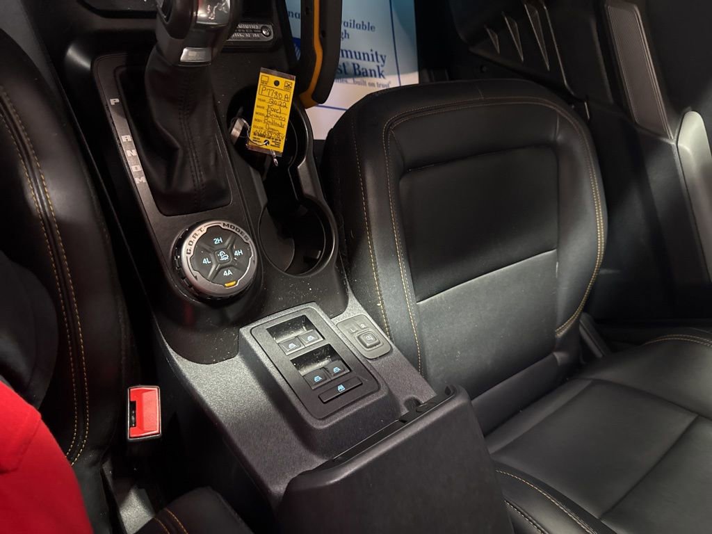 Used 2022 Ford Bronco Badlands w/ Sasquatch Package image 21