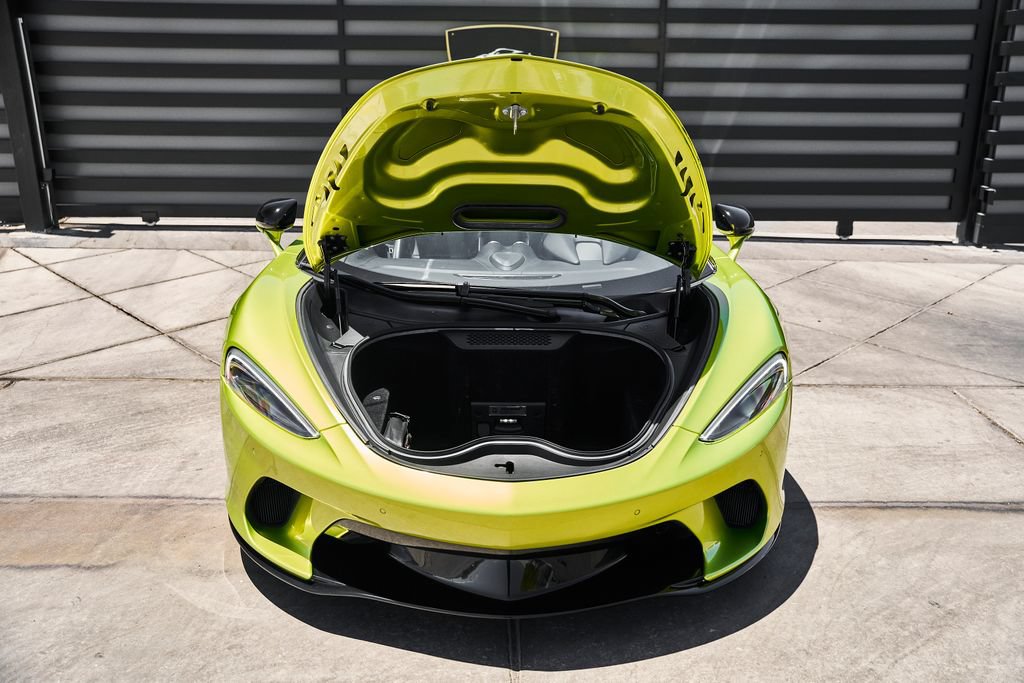 Used 2023 McLaren GT RWD image 16