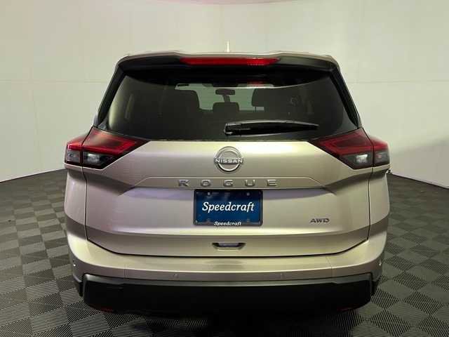 New 2026 Nissan Rogue SV image 6