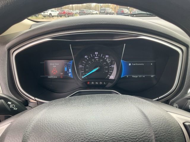 Used 2018 Ford Fusion S FWD image 13