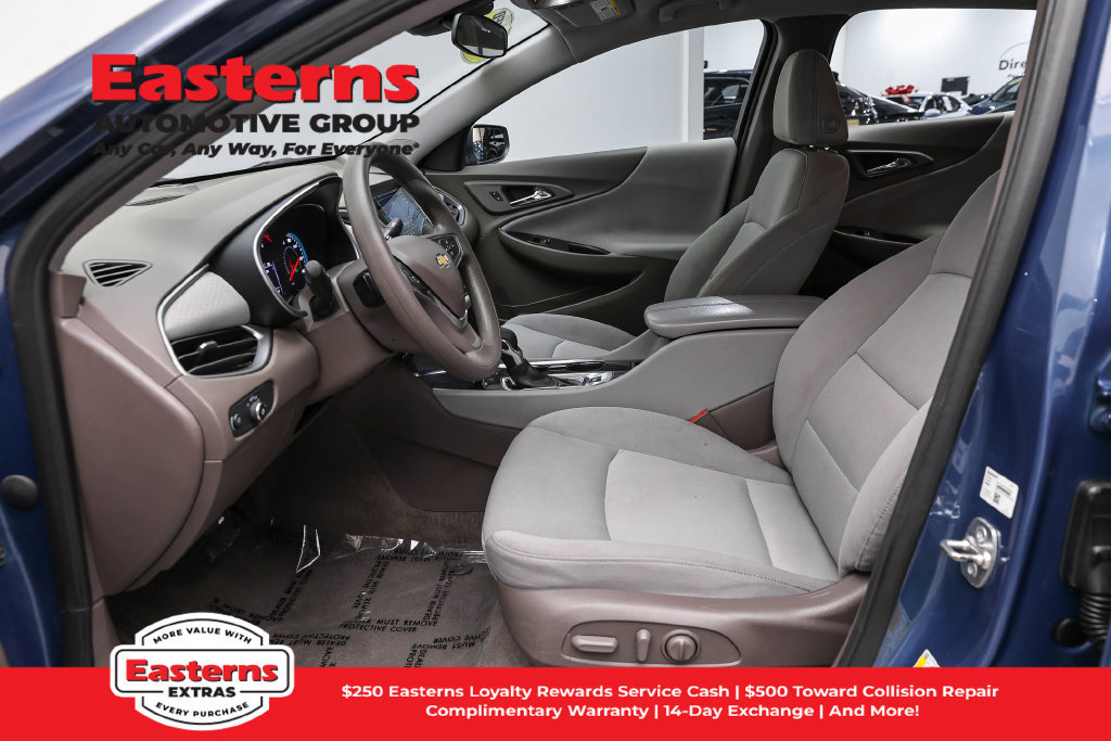Used 2025 Chevrolet Malibu LT FWD image 15