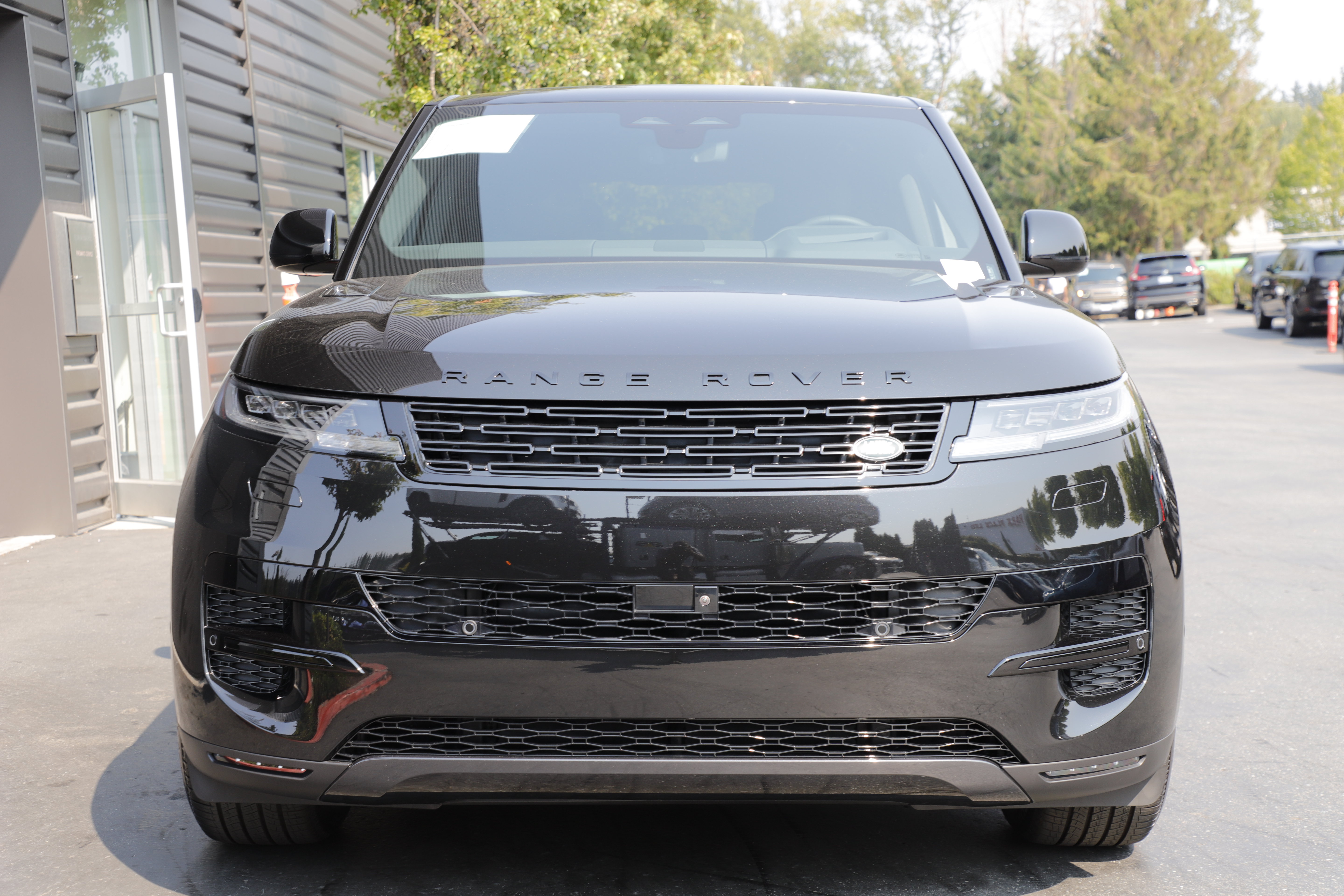New 2026 Land Rover Range Rover Sport SE AWD/4WD image 4