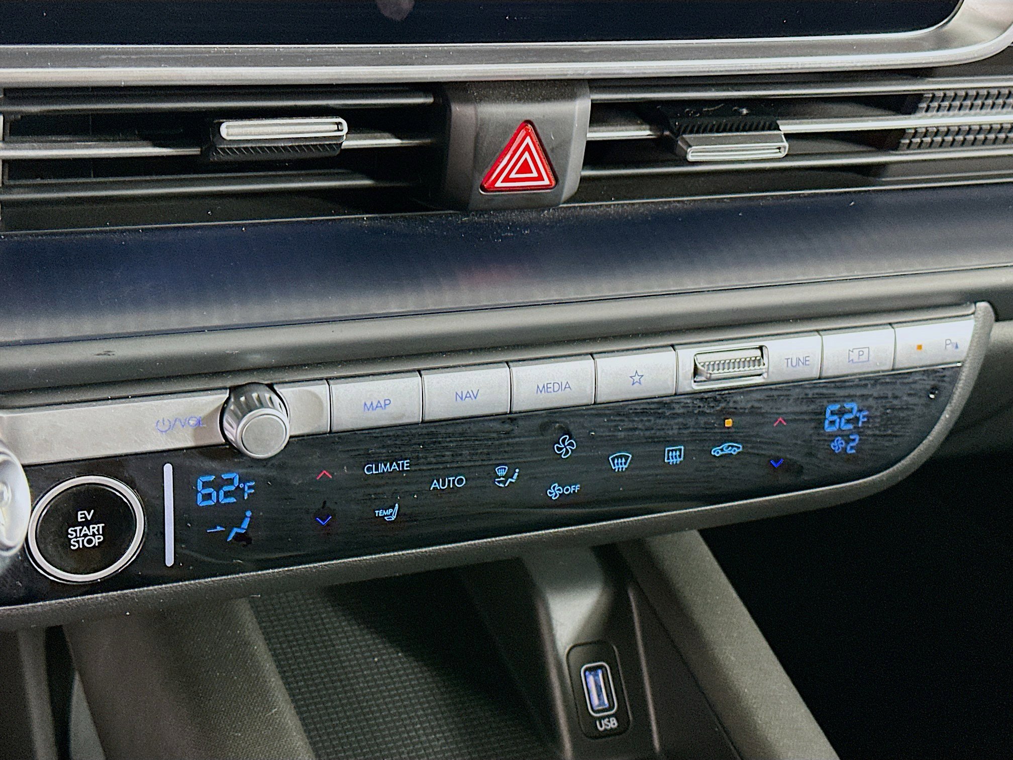 Used 2024 Hyundai Ioniq 6 SE image 24