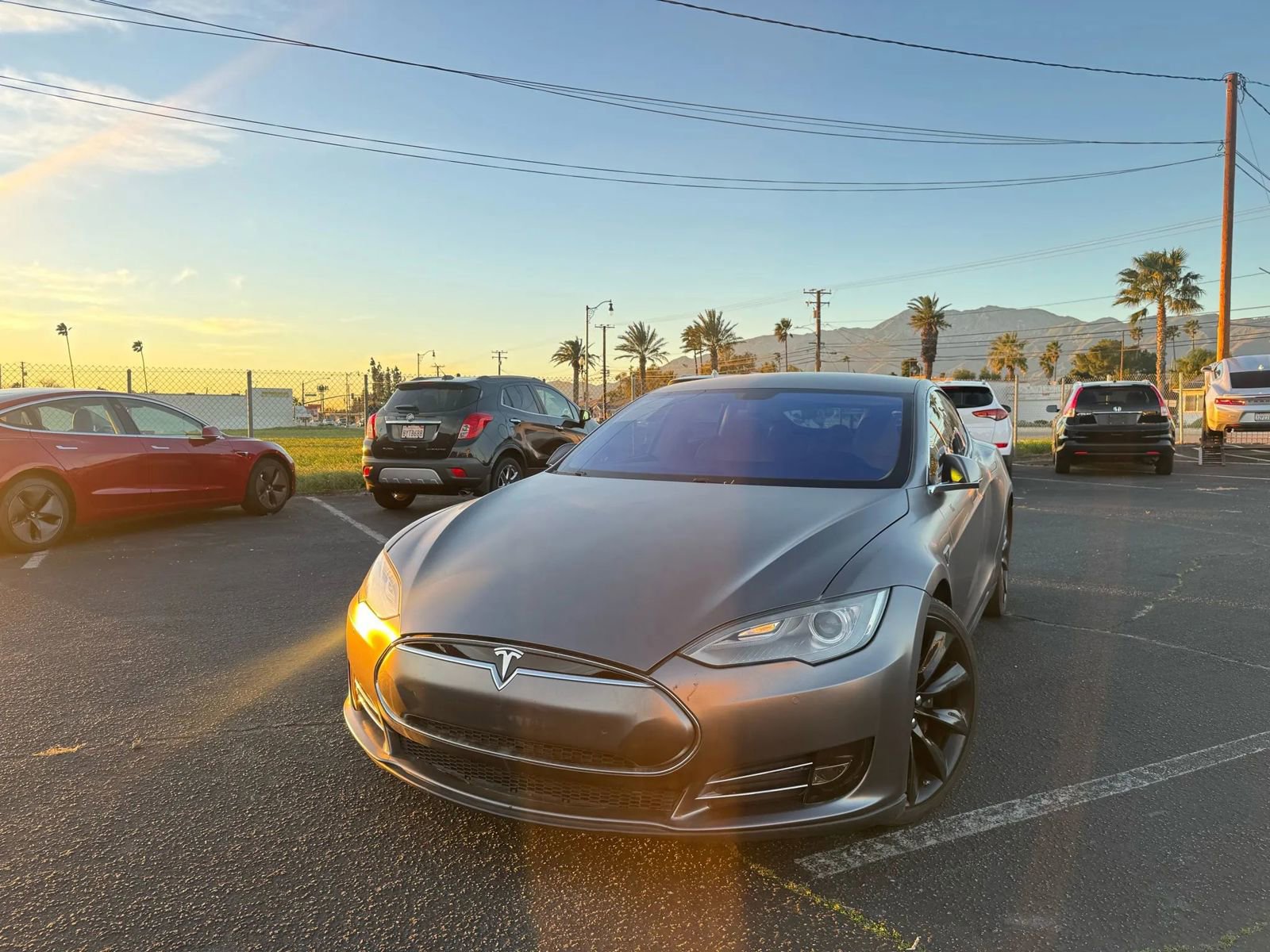 Used 2014 Tesla Model S 60 RWD image 2