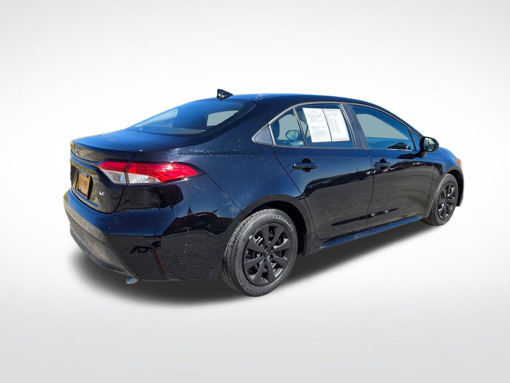 Used 2025 Toyota Corolla LE FWD image 3