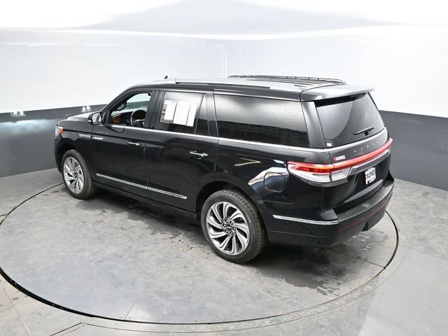 Used 2024 Lincoln Navigator Reserve AWD/4WD image 44