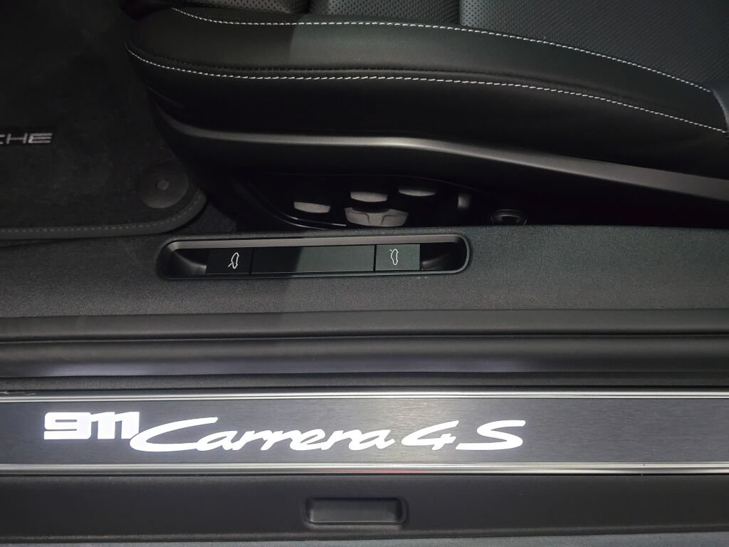 New 2026 Porsche 911 Carrera 4S AWD/4WD image 36