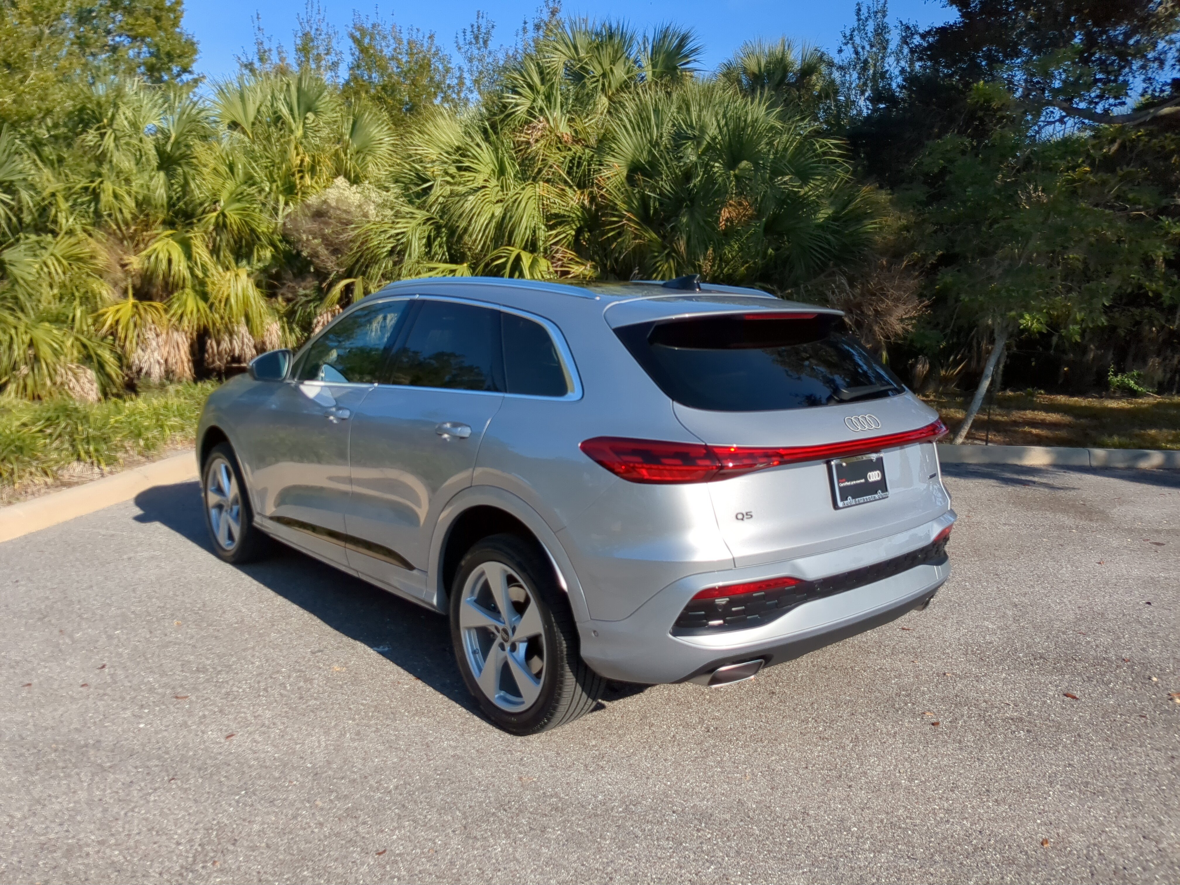 Certified 2025 Audi Q5 Premium Plus w/ Premium Plus image 6