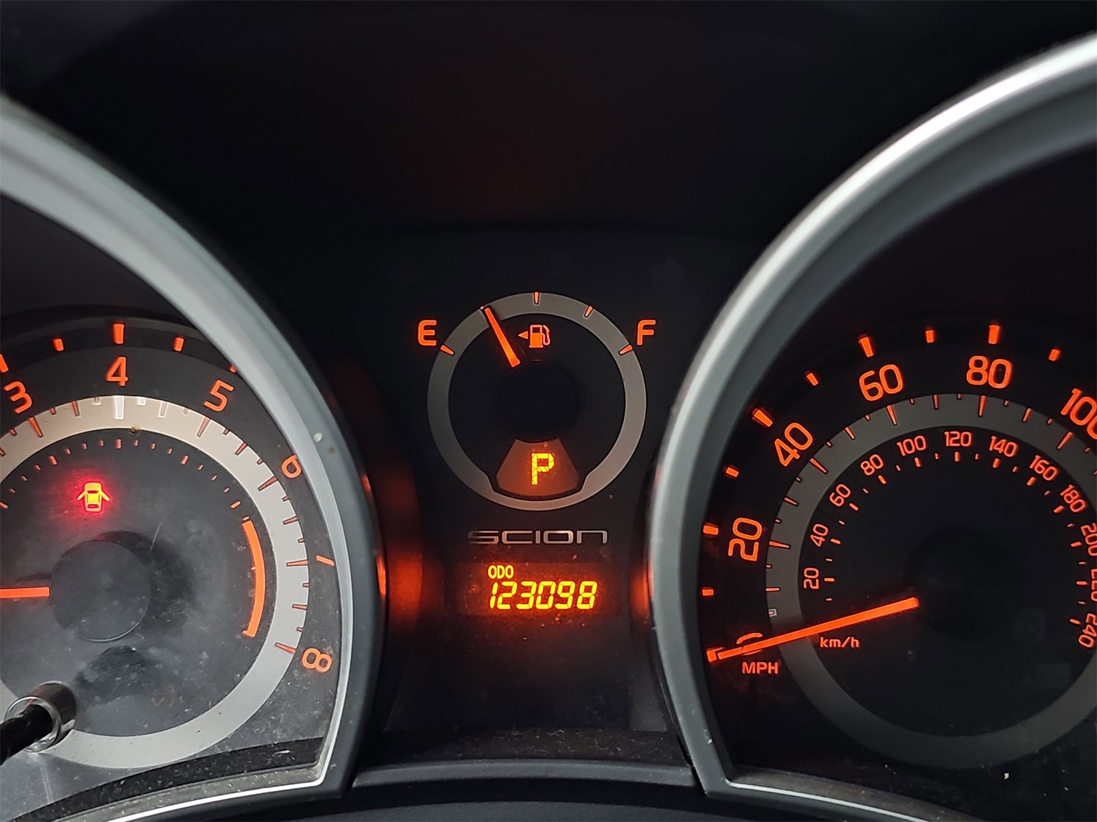 Used 2015 Scion tC image 12