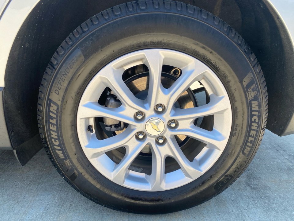 Used 2020 Chevrolet Equinox LT FWD image 26