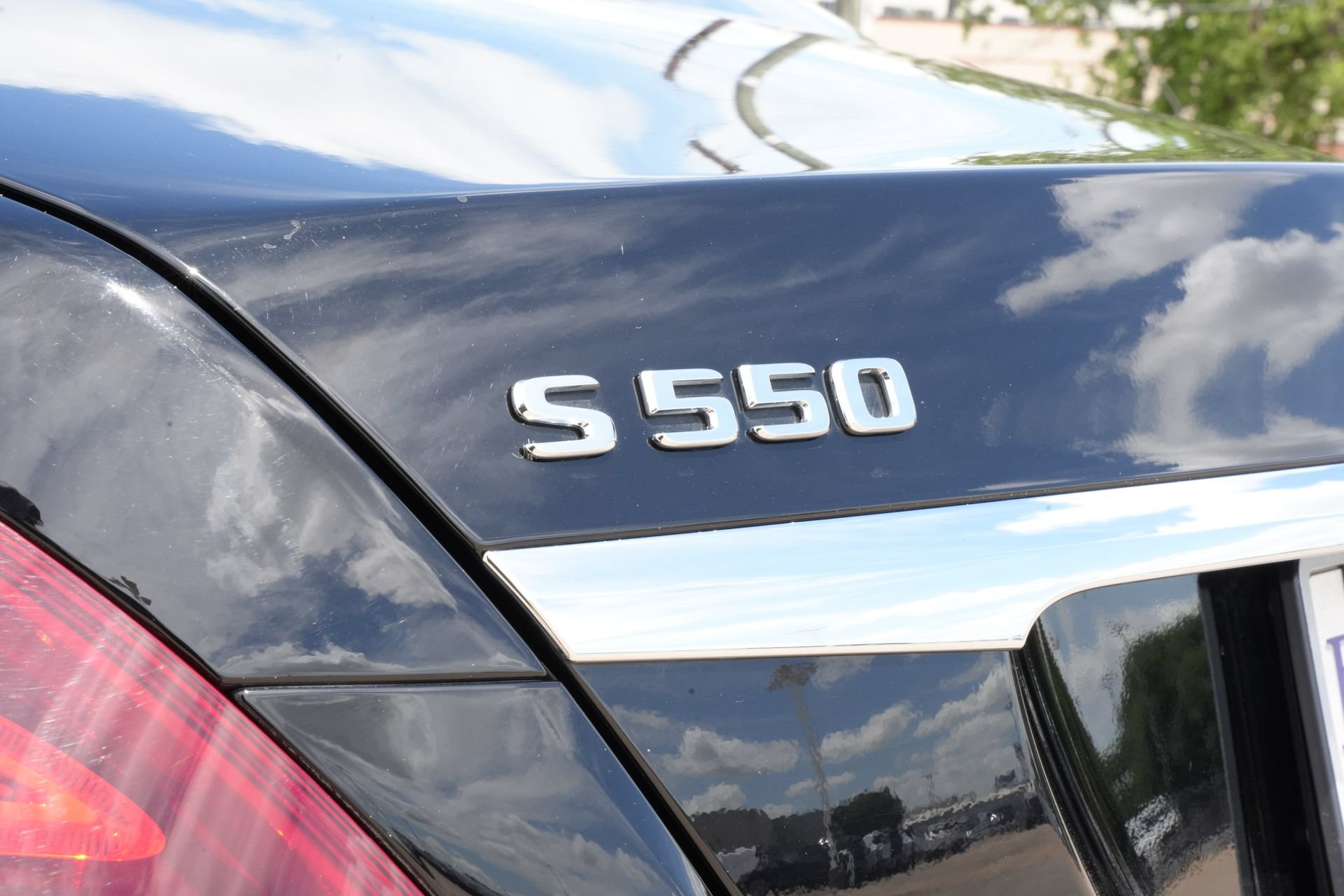 Used 2017 Mercedes-Benz S 550 Sedan image 20