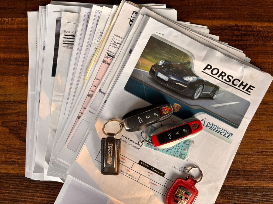 Used 2014 Porsche 911 Carrera 4S image 28