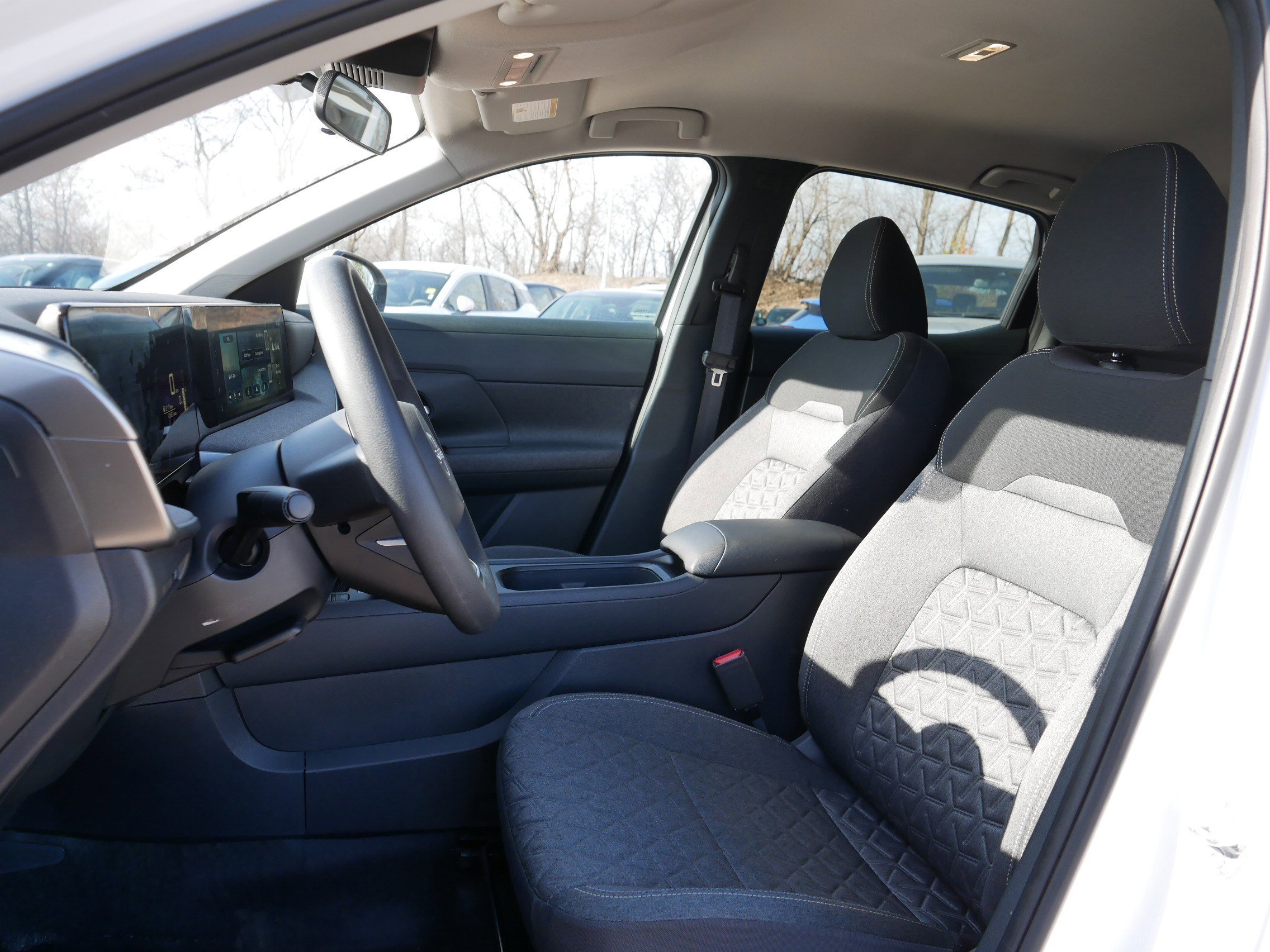 Certified 2025 Nissan Kicks SV image 34