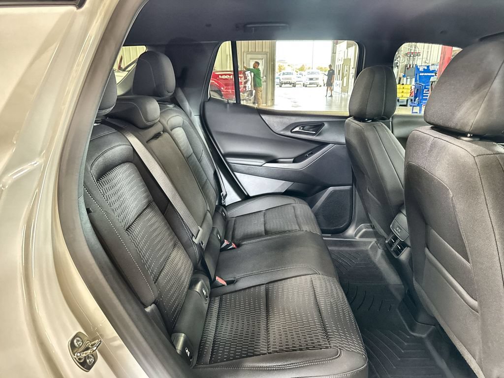 Used 2025 Chevrolet Equinox LT AWD/4WD image 30