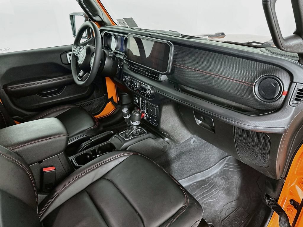 Used 2025 Jeep Gladiator Rubicon AWD/4WD image 31