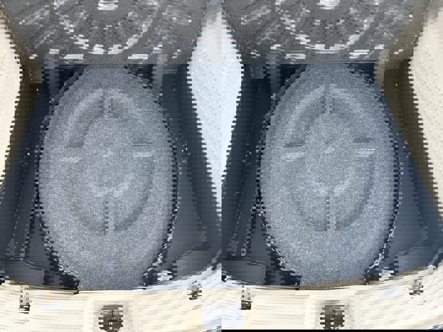 Used 2011 Lincoln MKX AWD w/ 101A Rapid Spec Order Code image 53