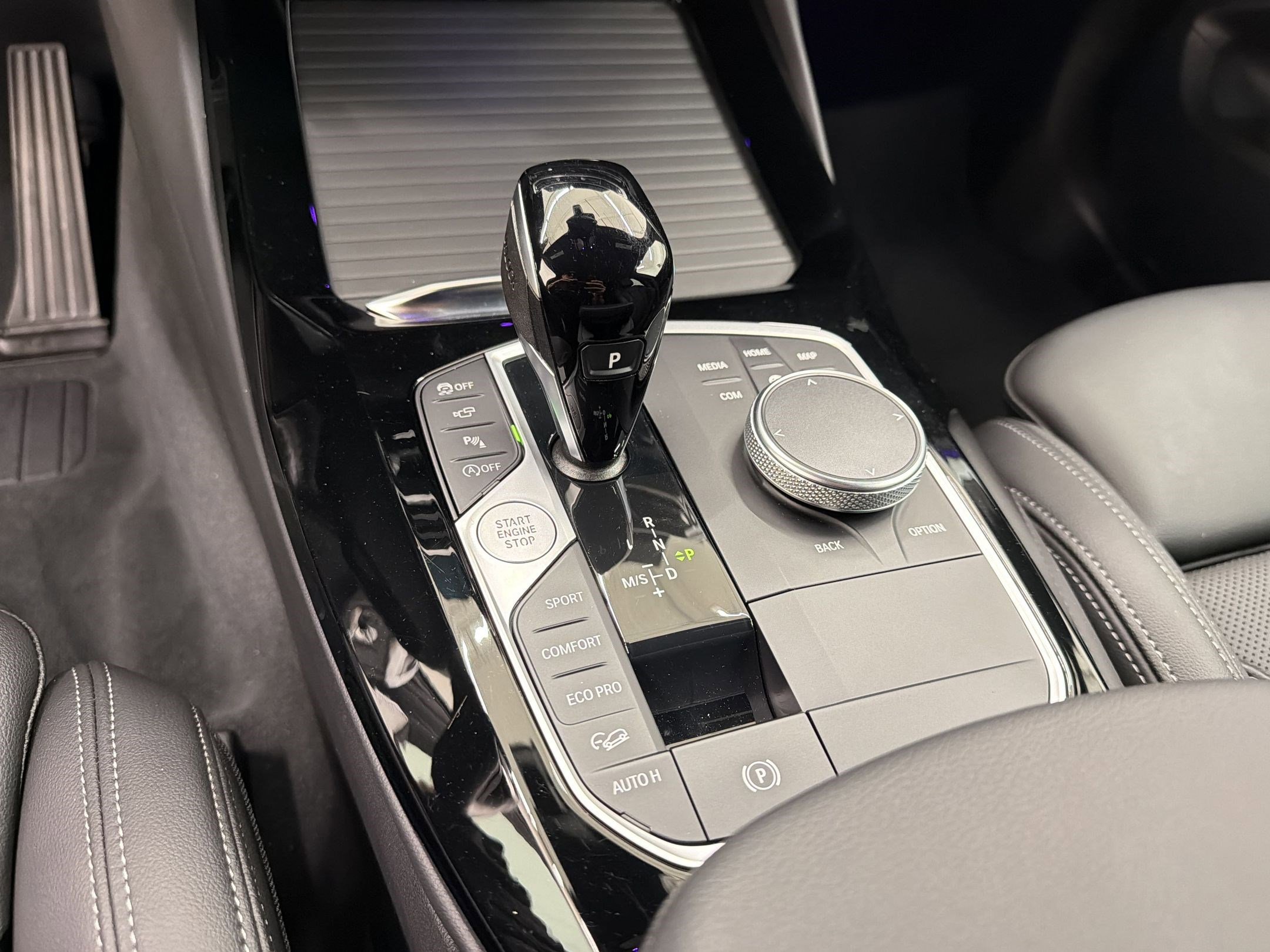 Certified 2024 BMW X3 xDrive30i w/ Convenience Package image 17