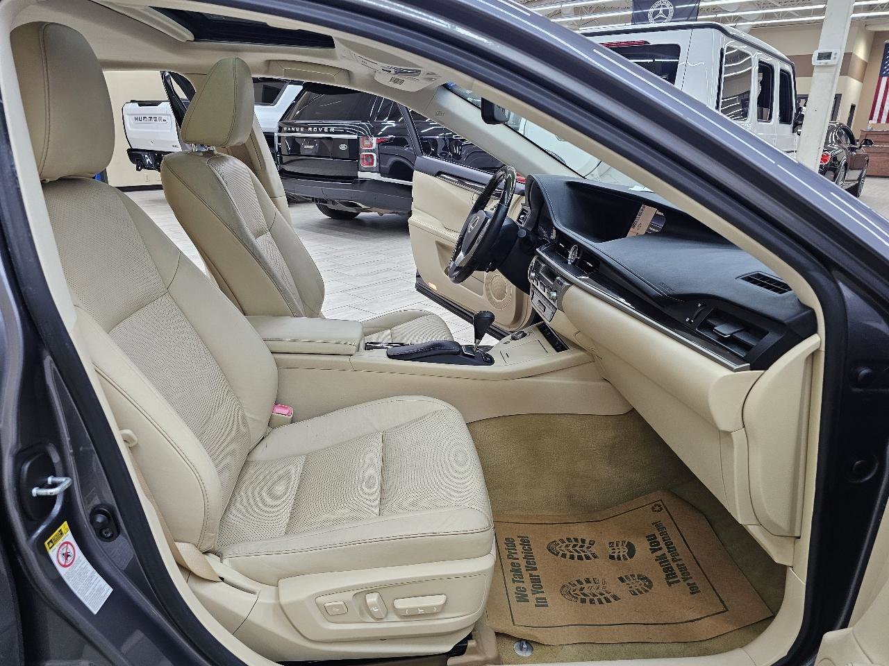 Used 2014 Lexus ES 350 w/ Luxury Package FWD image 20
