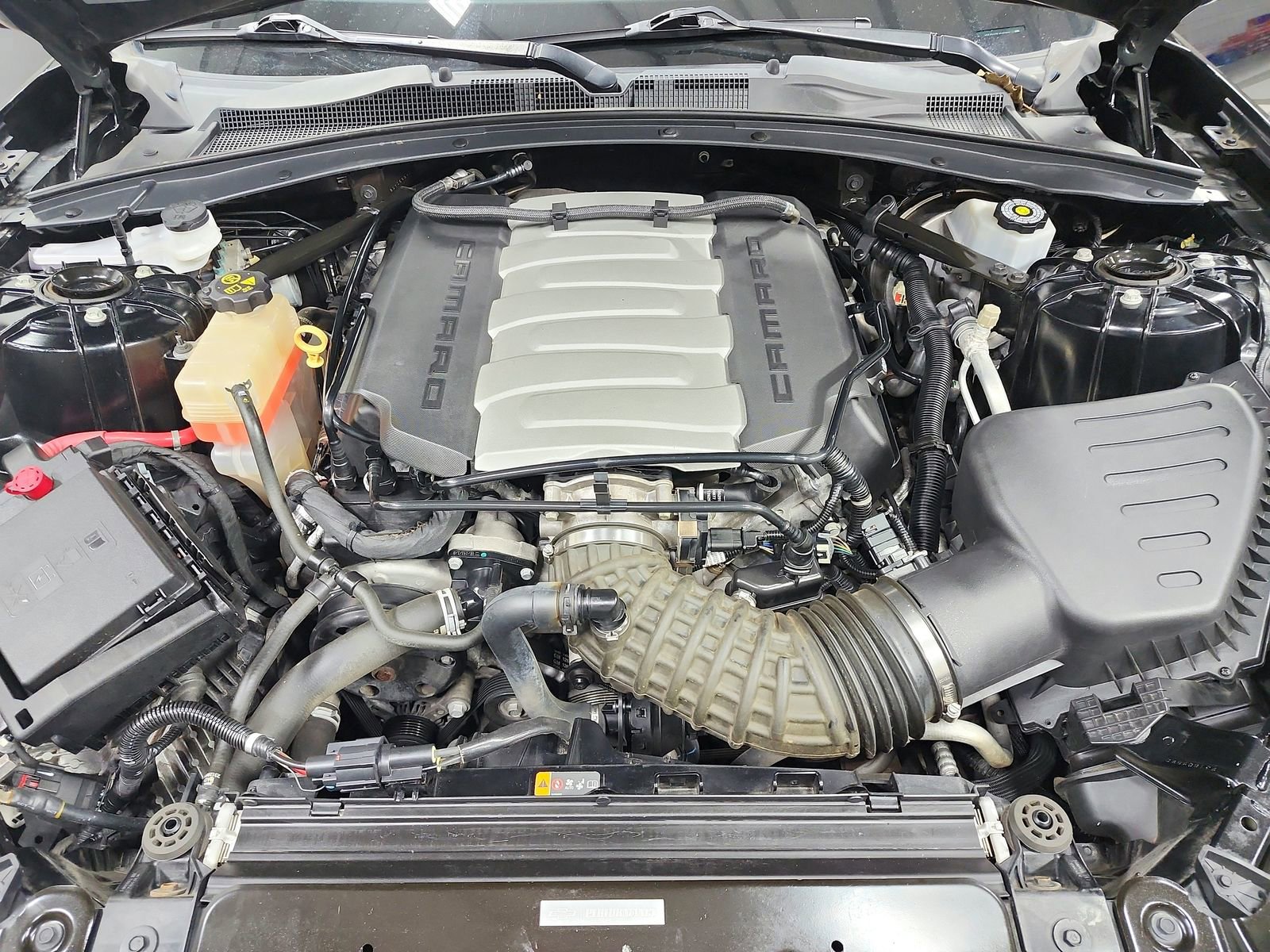 Used 2018 Chevrolet Camaro SS image 17