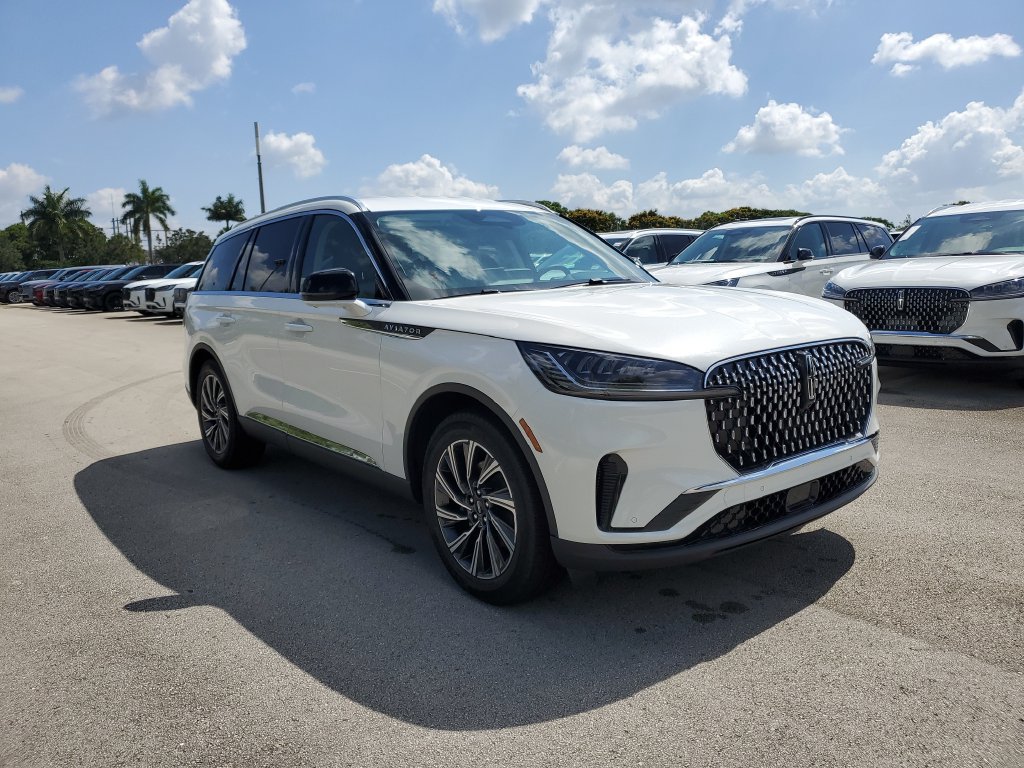 New 2026 Lincoln Aviator 2WD image 30