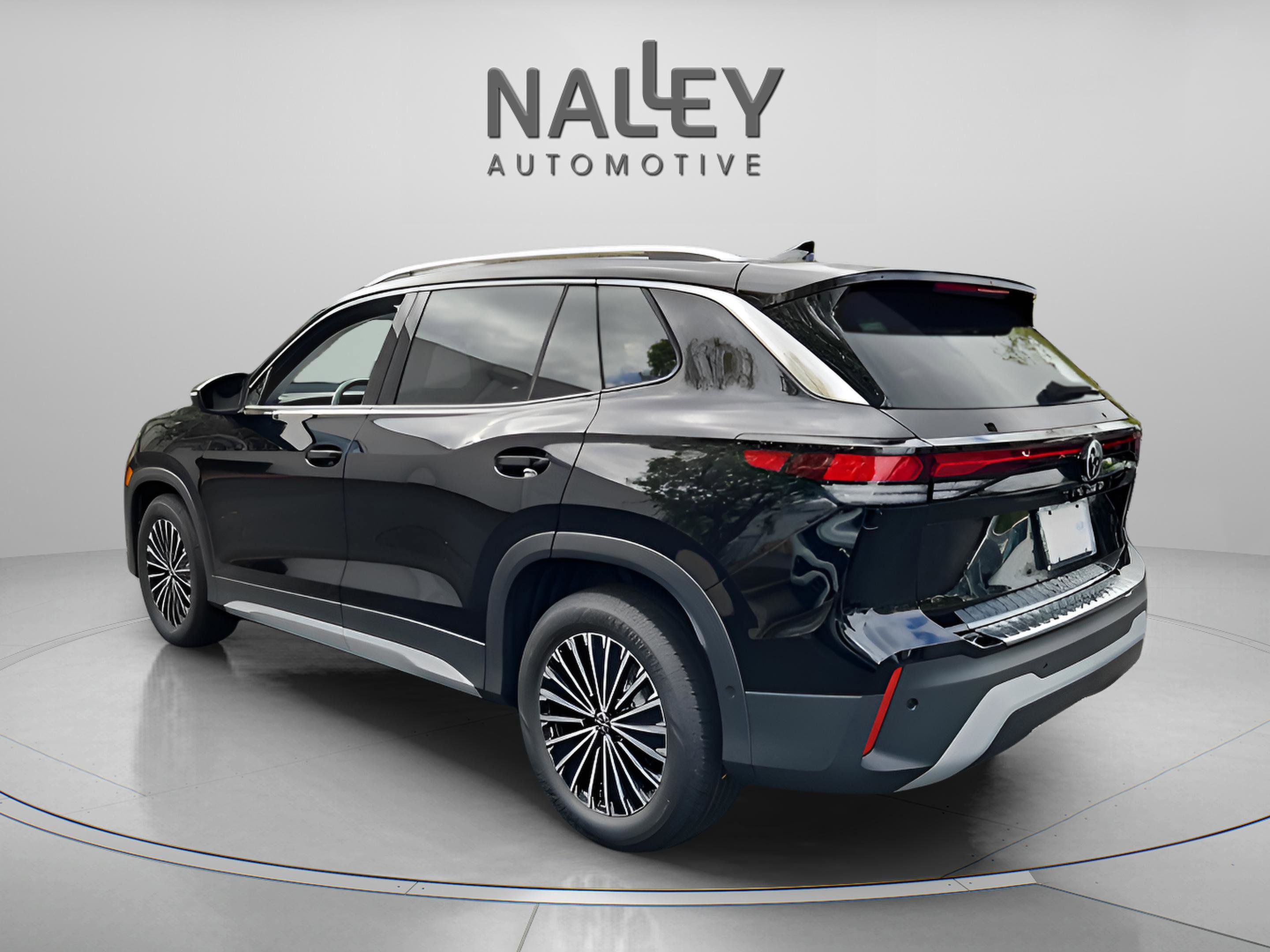 New 2025 Volkswagen Tiguan S image 4