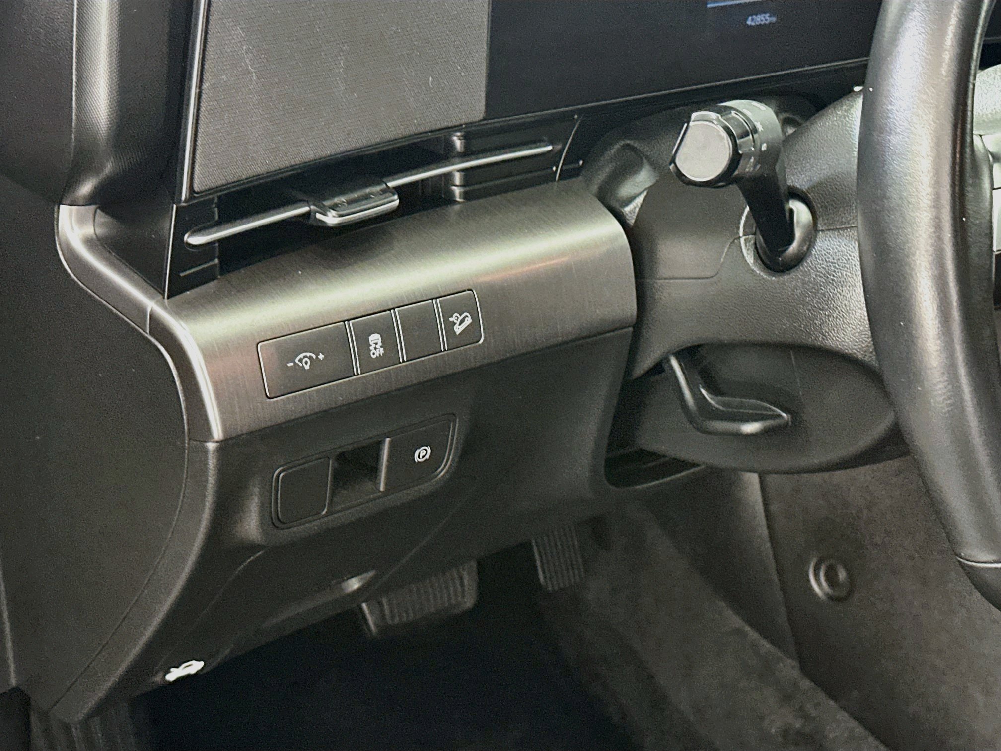 Used 2025 Hyundai Kona SEL AWD/4WD image 17