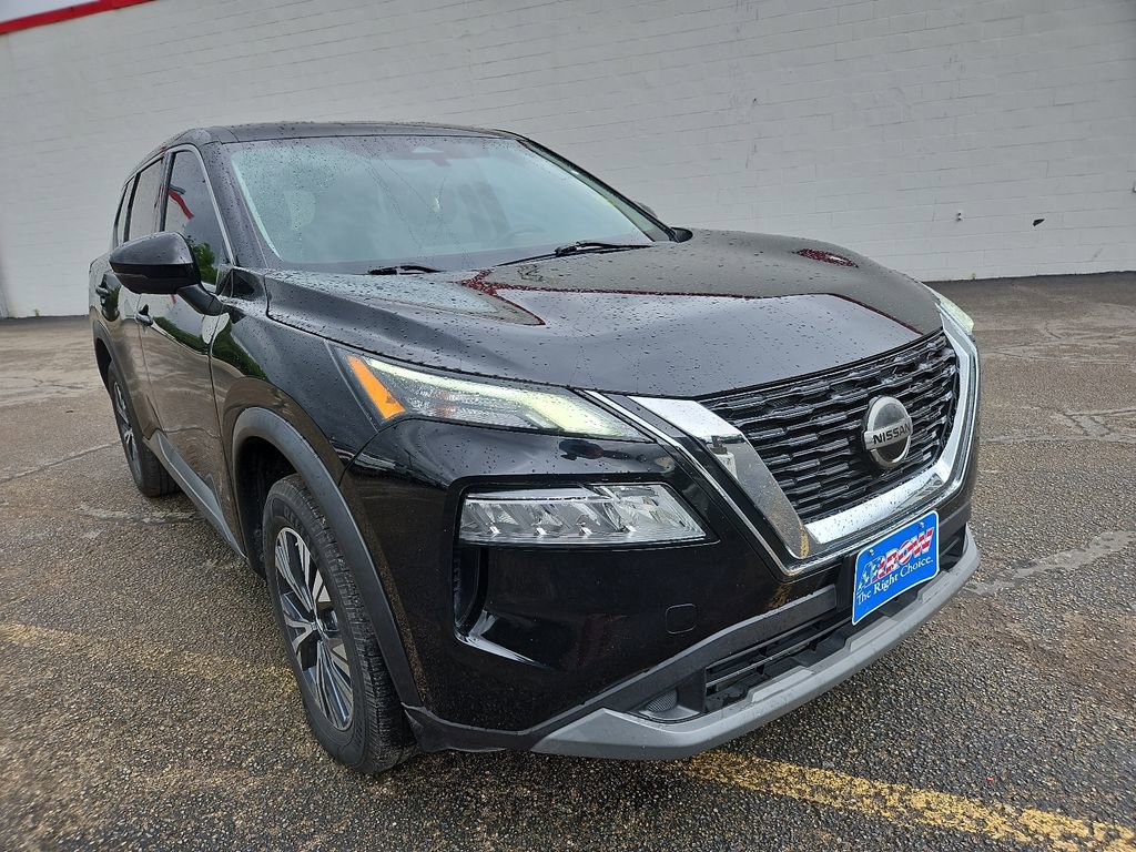 Used 2021 Nissan Rogue SV AWD/4WD image 2