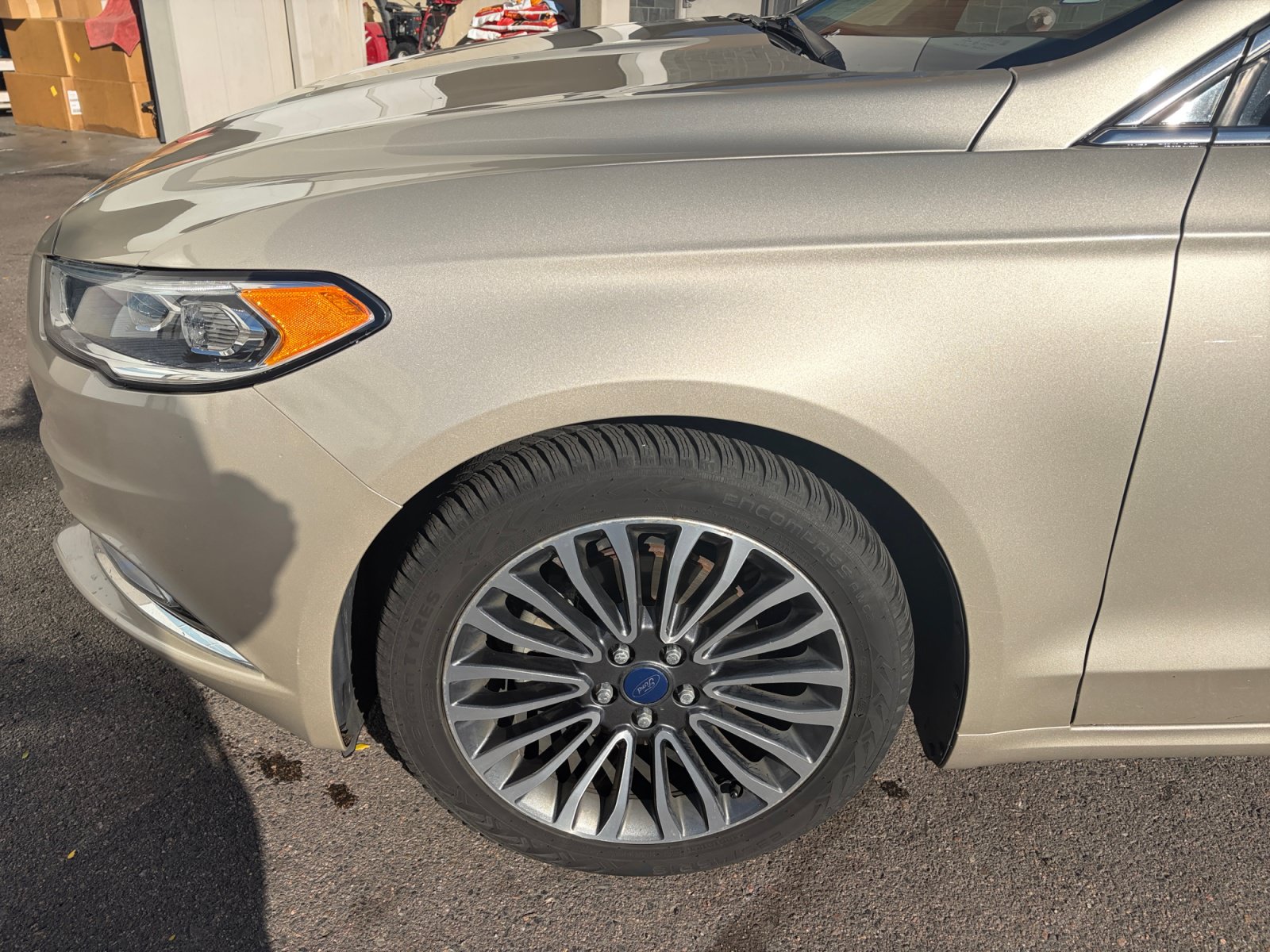 Used 2017 Ford Fusion SE w/ Fusion SE Technology Package AWD/4WD image 11