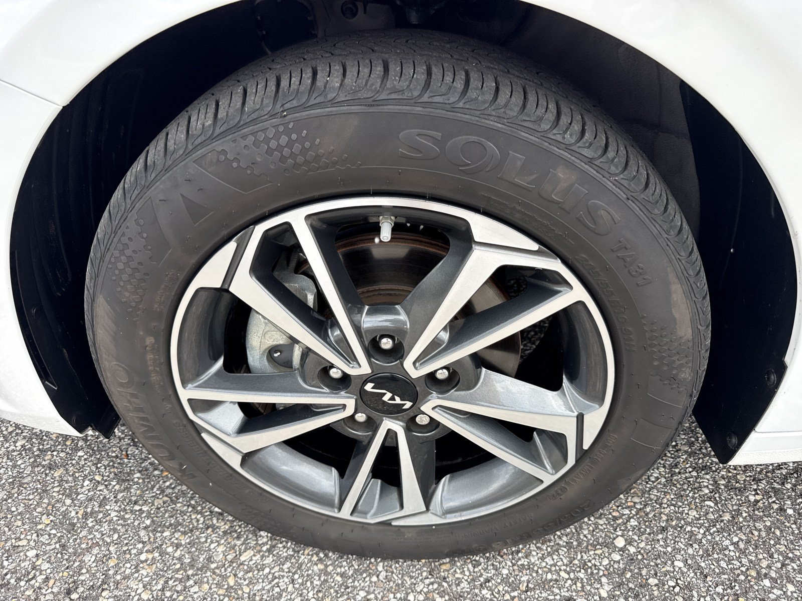Used 2023 Kia Forte LXS FWD image 10