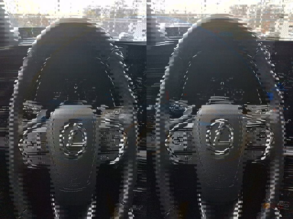 Used 2024 Lexus TX 350 AWD w/ Captains Chair Package image 22