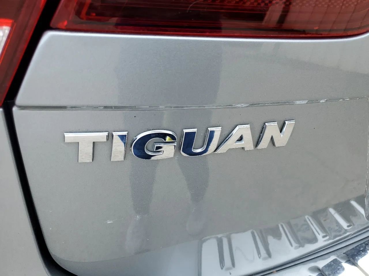Used 2019 Volkswagen Tiguan S image 7