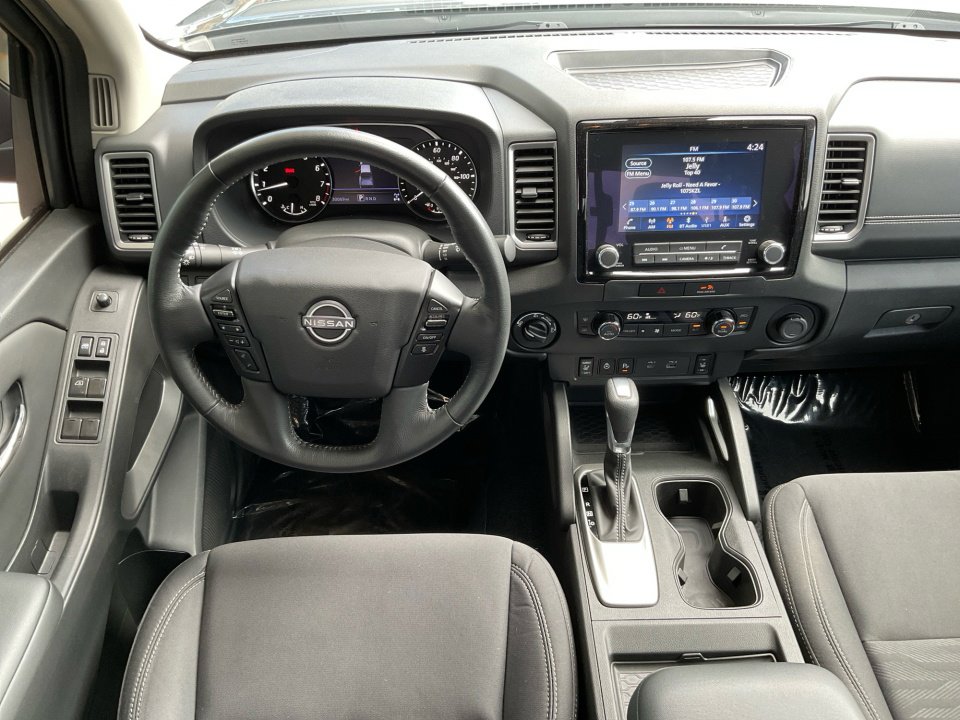 Used 2023 Nissan Frontier SV w/ SV Convenience Package AWD/4WD image 35