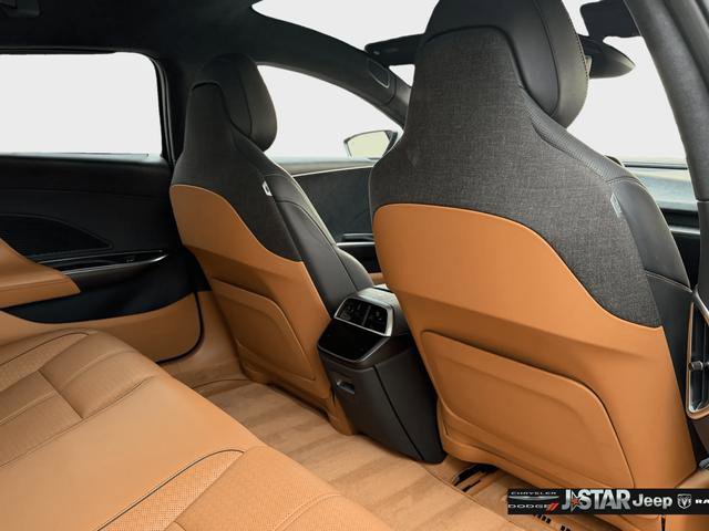 Used 2023 Lucid Air Grand Touring image 29