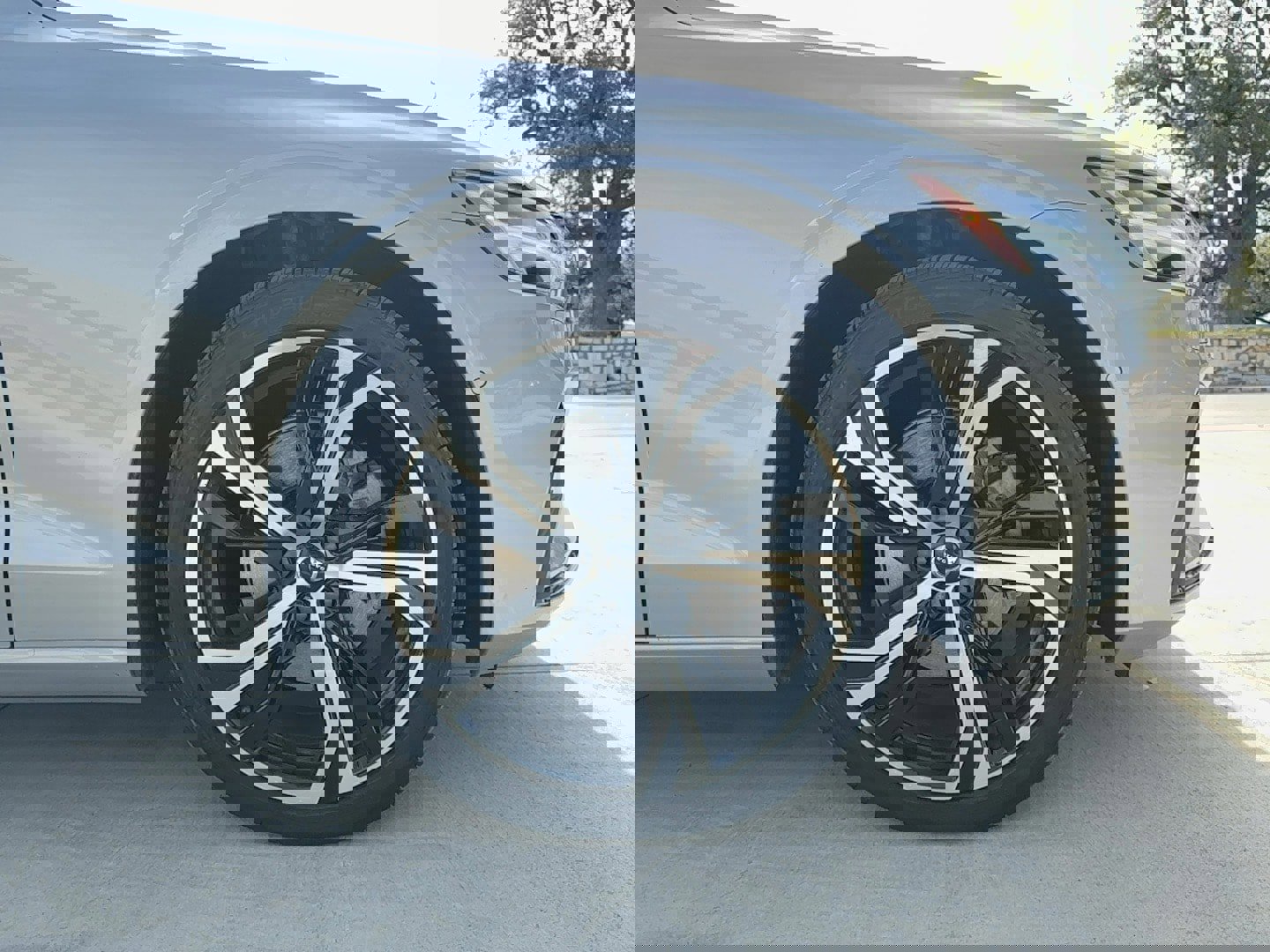 Certified 2024 Volvo S60 B5 Plus image 9