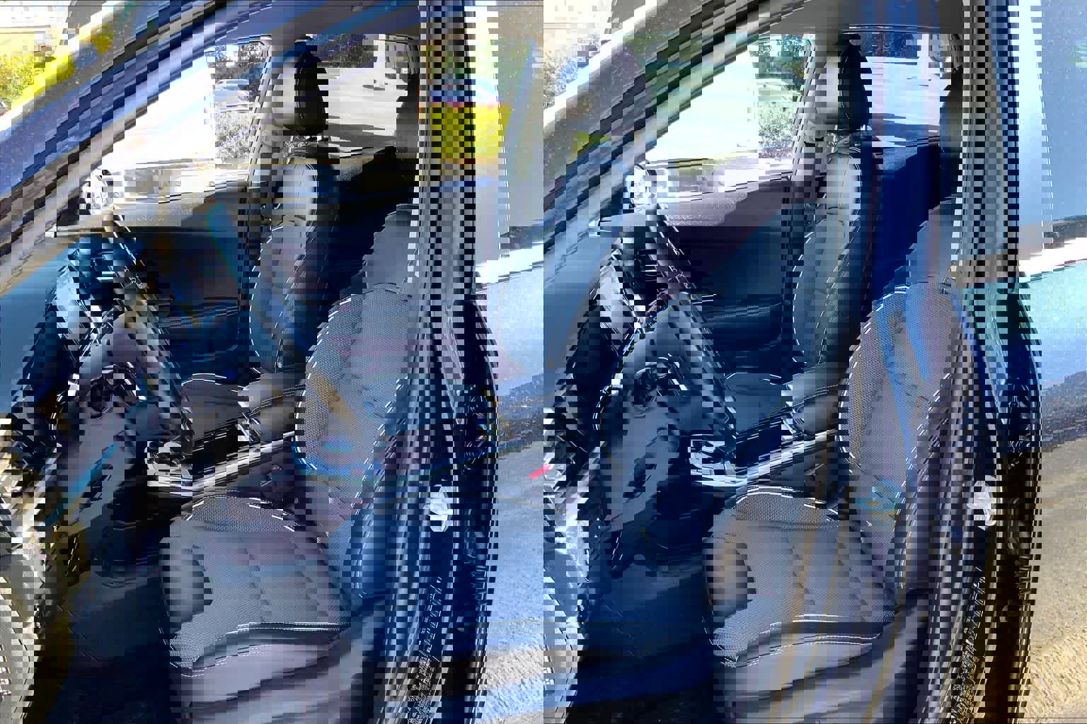 Used 2020 Kia Niro EX w/ Cold Weather Package image 7