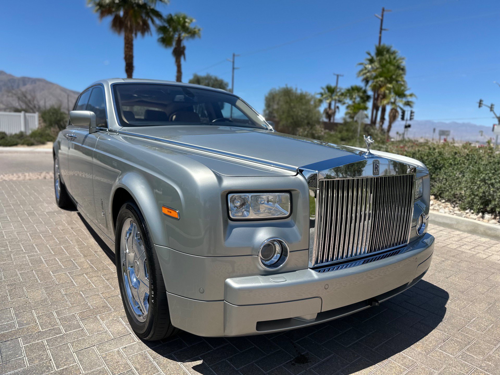 Used 2006 Rolls-Royce Phantom Sedan RWD image 11