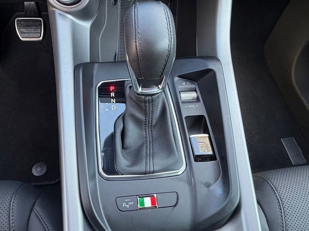 Used 2025 Alfa Romeo Tonale w/ Premium Package AWD/4WD image 27