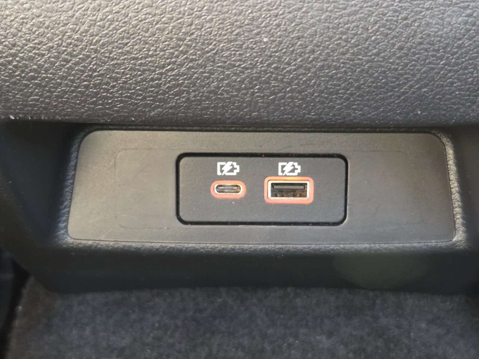 Used 2024 Nissan Altima 2.5 SV image 11