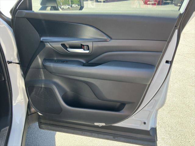 Certified 2024 Toyota Grand Highlander AWD Hybrid image 40