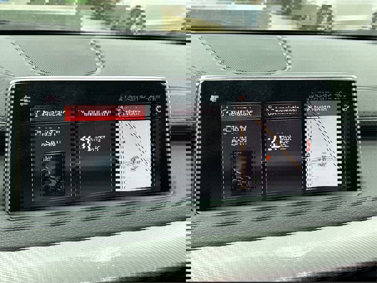 Used 2019 BMW X6 xDrive35i w/ M Sport Package image 42