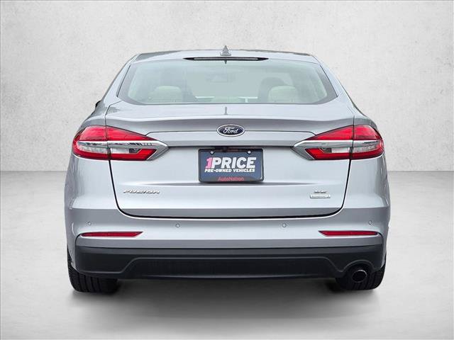 Used 2020 Ford Fusion SE FWD image 7