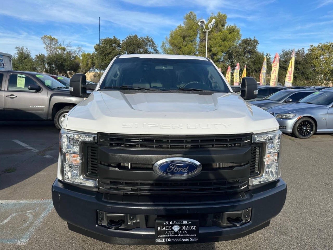 Used 2017 Ford F250 XL w/ Power Equipment Group RWD image 2
