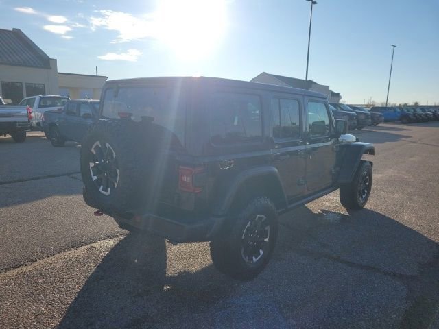 Used 2025 Jeep Wrangler Unlimited Rubicon image 22