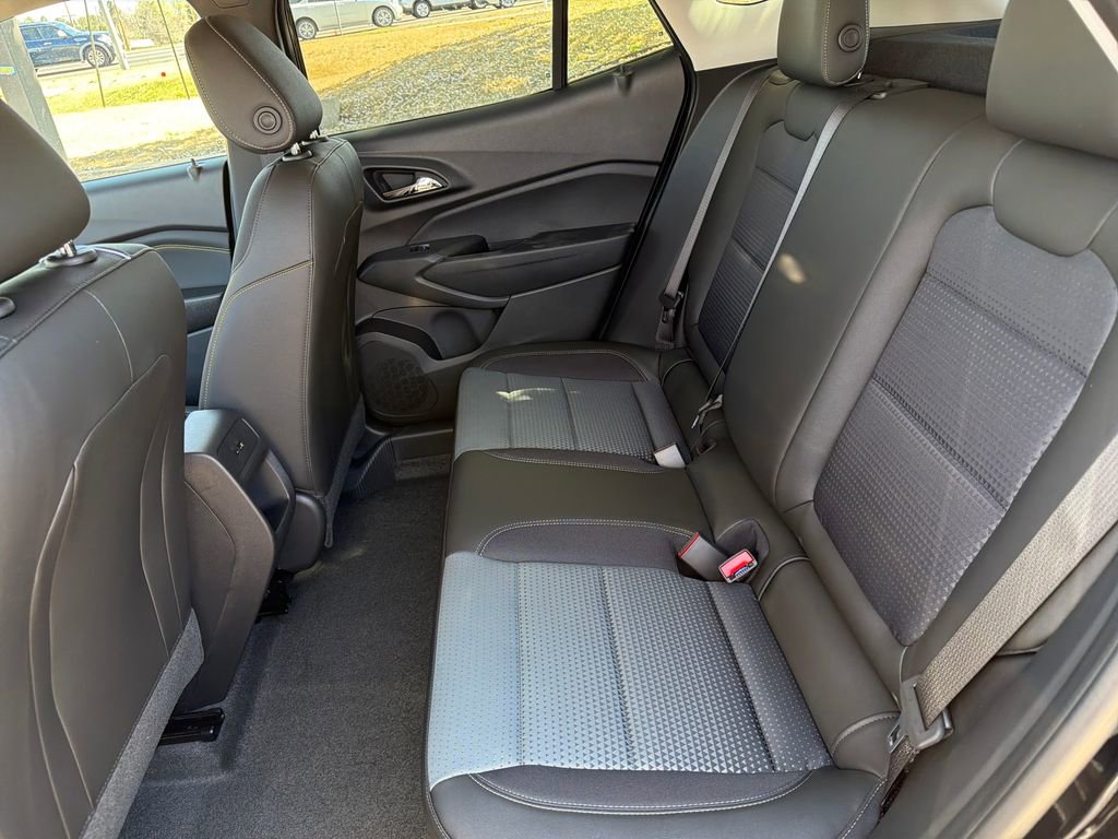New 2026 Chevrolet Trax LT w/ Driver Confidence Package FWD image 23