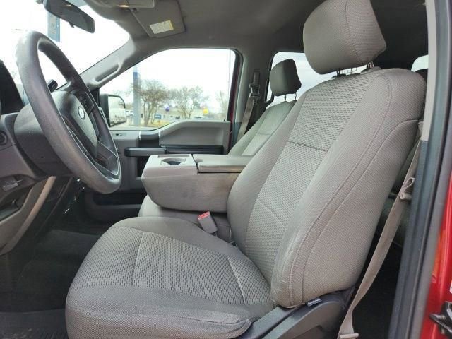 Used 2015 Ford F150 XLT image 24