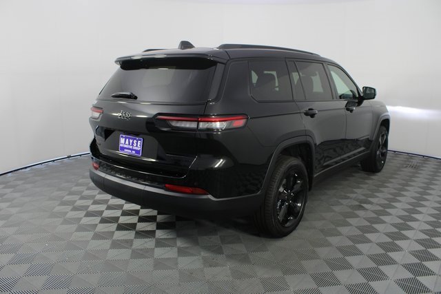 New 2025 Jeep Grand Cherokee L Limited w/ Black Appearance Package image 28