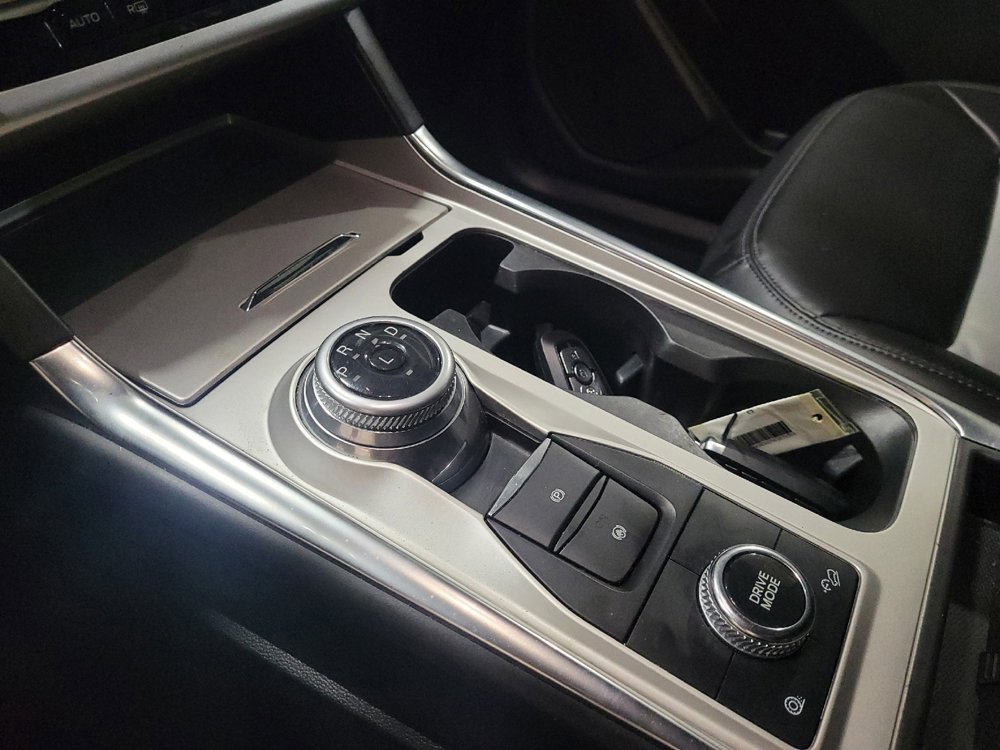 Used 2022 Ford Explorer XLT w/ Equipment Group 202A image 26